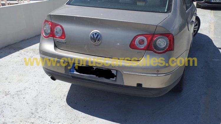 Volkswagen Passat 1,6L FSI 2006 Price Negotiable for fast sale