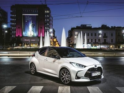 Νέο Toyota Yaris Hybrid   (Δοκιμή)