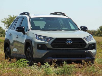Toyota RAV4, VW Tiguan, Other Compact Crossovers Compete In Off-Road Test