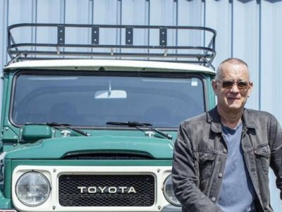 Ο Τom Hanks πουλάει το προσωπικό του Toyota Land Cruiser FJ40