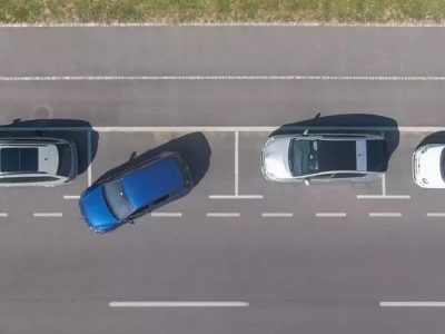 Ένα απίστευτο τρικ για εύκολο παρκάρισμα (video)