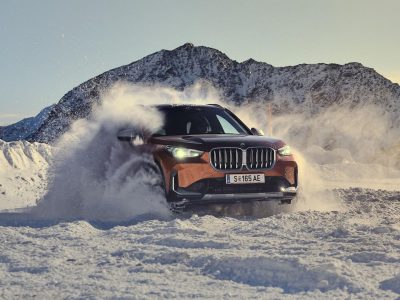 Οδηγούμε όλες τις εκδόσεις της νέας BMW X1 στον αυστριακό παγετώνα