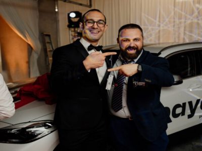 Εταιρεία με έδρα τη Κύπρο, έδωσε ολοκαίνουργια BMW σε όλους τους εργαζόμενους (video)