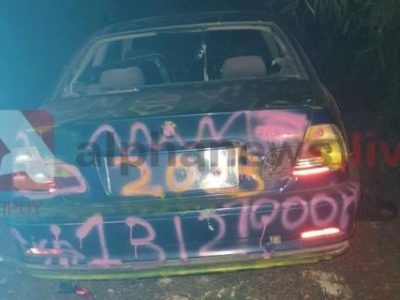 Βανδαλισμοί στην Ξυλοφάγου: Έκλεψαν οχήματα και τα έβαψαν με συνθήματα (ΦΩΤΟ)