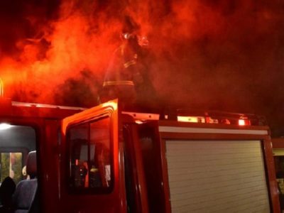 Στις φλόγες κατάστημα στη Λευκωσία-Έρευνες από Αστυνομία για αίτια