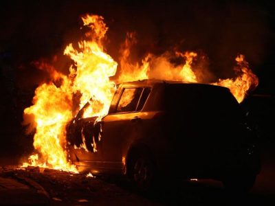 Παρανάλωμα του πυρός όχημα 26χρονου-Ψάχνει τα αίτια η Αστυνομία