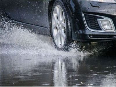 Οδηγοί, προσοχή – Συσσώρευση νερού στον αυτοκινητόδρομο