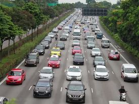 Σιγκαπούρη: Απαιτούνται 101.000 ευρώ για να αποκτήσει κάποιος αυτοκίνητο και σε αυτά δεν περιλαμβάνει το αυτοκίνητο