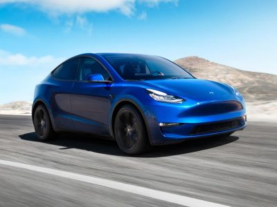 Η Tesla θα ρίχνει «πρόστιμο» στους οδηγούς των μοντέλων της -Ποιος είναι ο λόγος