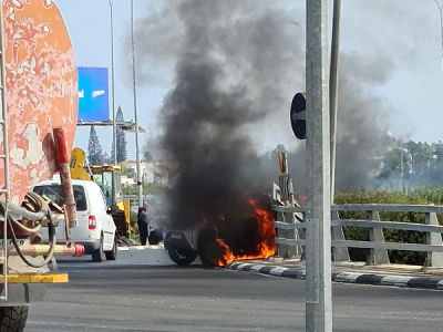 Φωτιά σε όχημα στον κυκλικό κόμβο Ριζοελιάς – Κάηκε ολοσχερώς (VID&PICS)
