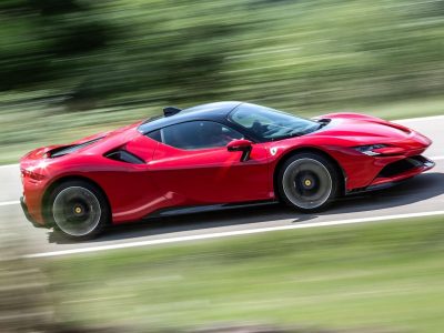 Ξεπούλησε η Ferrari – 3 χρόνια αναμονή για κάθε νέα παραγγελία