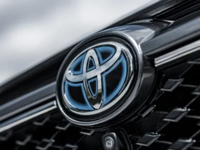 Η Toyota ανακαλεί 1,12 εκατ. αυτοκίνητα της