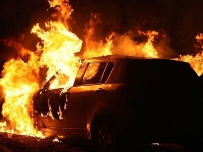 Κάηκε ολοσχερώς αυτοκίνητο στον Στρόβολο