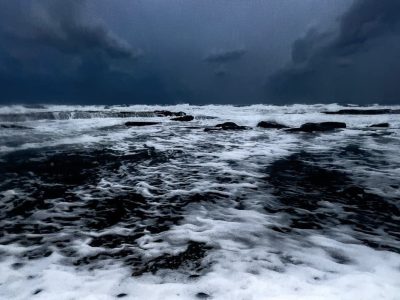 ΒΙΝΤΕΟ / ΕΙΚΟΝΑ: Το «τρομακτικό και περίεργο» σκηνικό που έκανε την εμφάνισή του στη θάλασσα του Ακρωτηρίου στη Λεμεσό