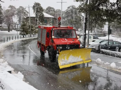 Χιονόπτωση στο Τρόοδος – Οι δρόμοι που επηρεάστηκαν