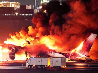 ΒΙΝΤΕΟ: Η στιγμή σύγκρουσης του αεροσκάφους της Japan Airlines με το αεροπλάνο της ακτοφυλακής