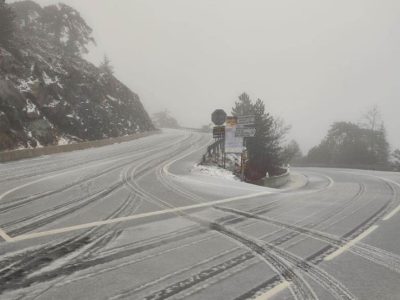 Κλειστοί δρόμοι προς το Τρόοδος λόγω χιονόπτωσης
