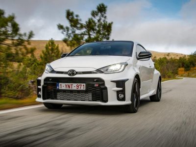 Toyota: Τα ηλεκτρικά δεν θα γίνουν ποτέ best seller σε όλο τον κόσμο