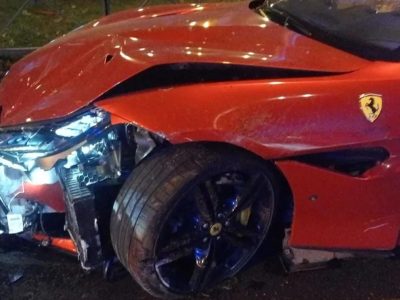 Μυστήριο με διαλυμένη Ferrari ποδοσφαιριστή -Ποιος οδηγούσε το αυτοκίνητο τη στιγμή του ατυχήματος