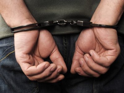 ΛΑΡΝΑΚΑ: Σύλληψη 19χρονου που ξάφριζε οχήματα